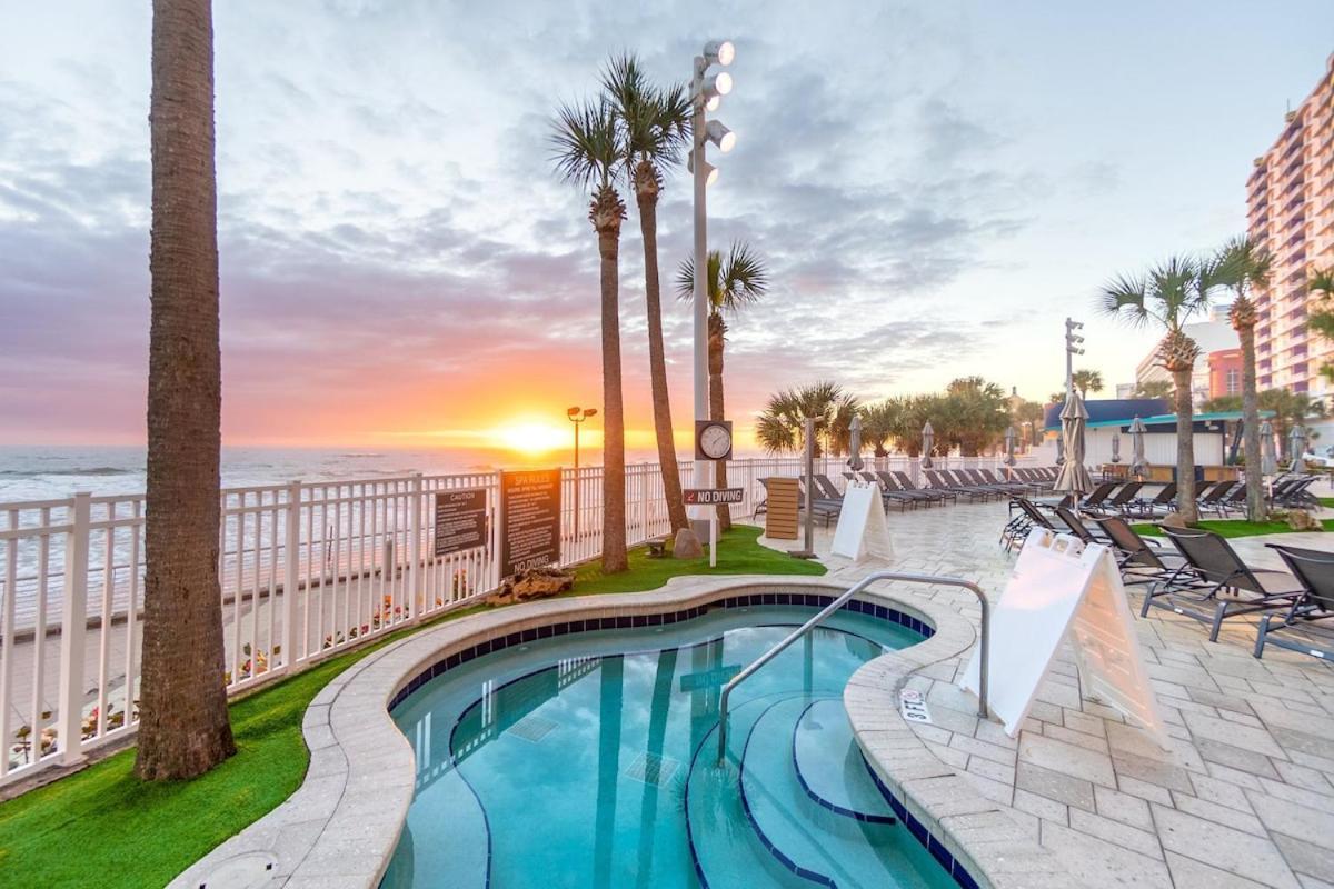 2 Bedroom Resort Condo Direct Oceanfront Wyndham Ocean Walk - Daytona Funland 1601 Daytona Beach Exterior photo